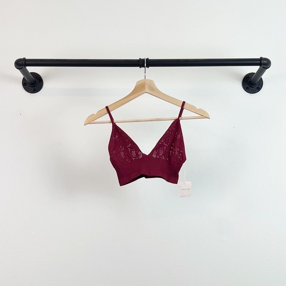 NWT Free People Feels Right Seamless Bralette in Pomegranate Wine - Picture 5 of 8